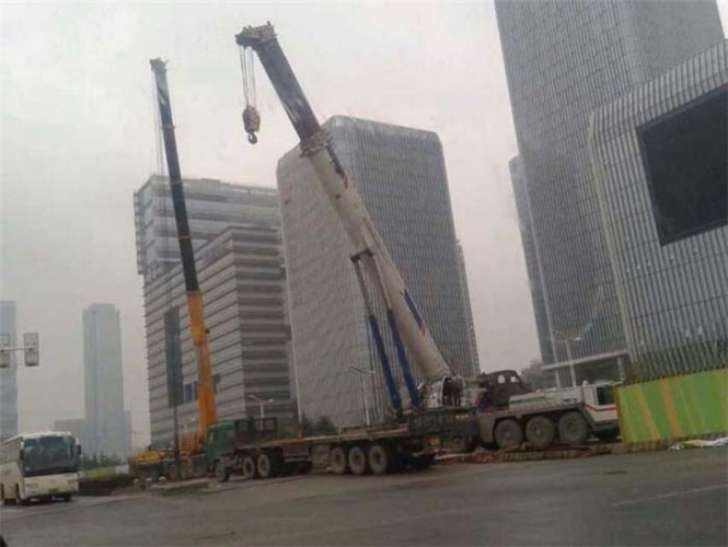 上海市“自动找平”—— 吊车的 “平地神器” 技术